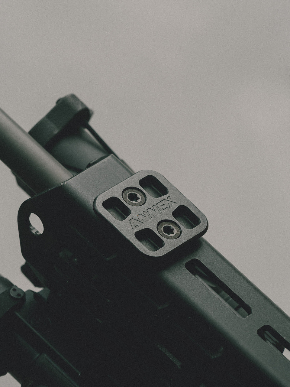SQUARE ARCA Swiss Rail for MLok Rails - TAN